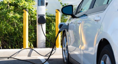 電動(dòng)汽車(chē)充電樁的安裝技巧以及需注意的問(wèn)題